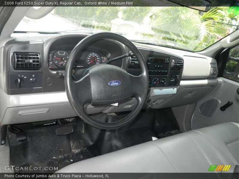  2006 F250 Super Duty XL Regular Cab Medium Flint Interior