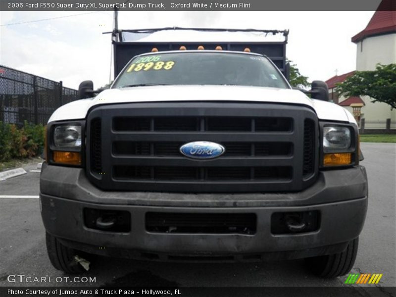 Oxford White / Medium Flint 2006 Ford F550 Super Duty XL SuperCab Dump Truck