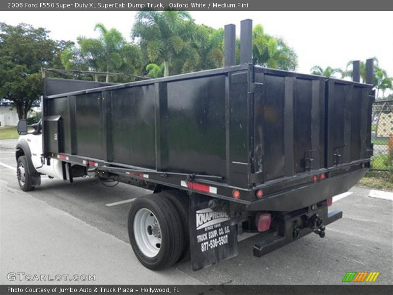 Oxford White / Medium Flint 2006 Ford F550 Super Duty XL SuperCab Dump Truck