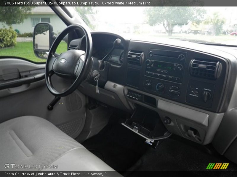 Oxford White / Medium Flint 2006 Ford F550 Super Duty XL SuperCab Dump Truck