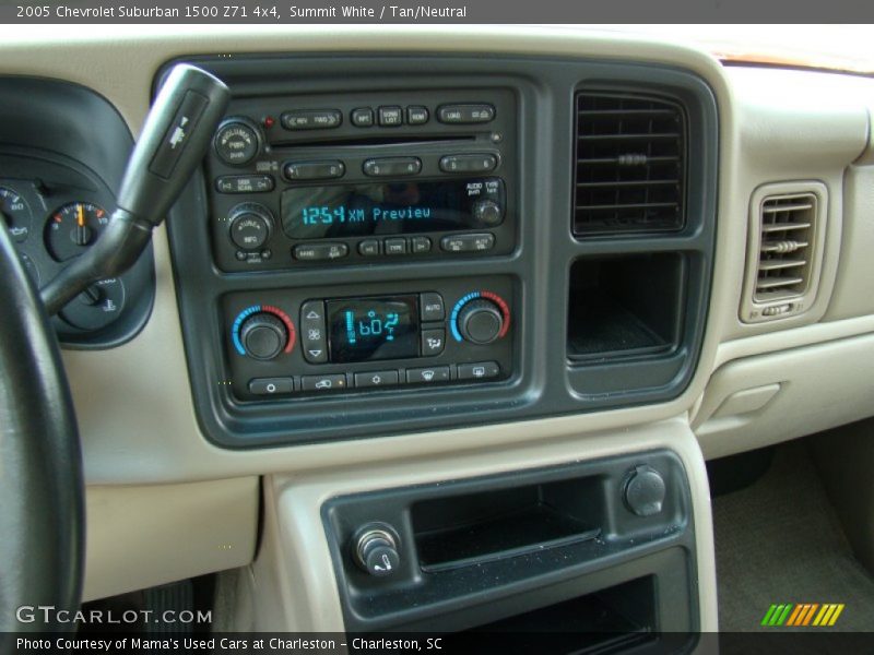 Summit White / Tan/Neutral 2005 Chevrolet Suburban 1500 Z71 4x4