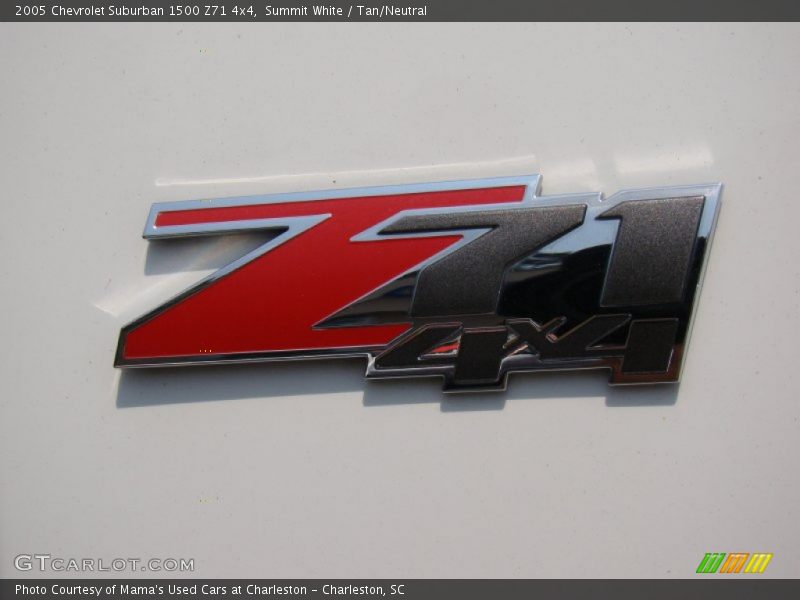 Summit White / Tan/Neutral 2005 Chevrolet Suburban 1500 Z71 4x4