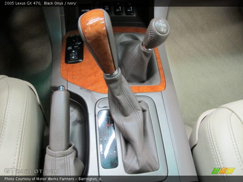 Black Onyx / Ivory 2005 Lexus GX 470