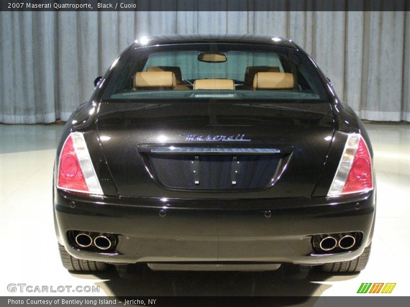 Black / Cuoio 2007 Maserati Quattroporte