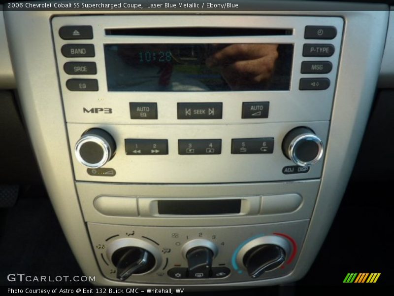 Controls of 2006 Cobalt SS Supercharged Coupe