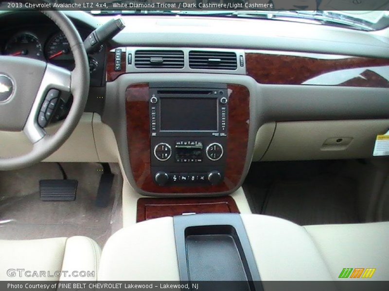 Dashboard of 2013 Avalanche LTZ 4x4