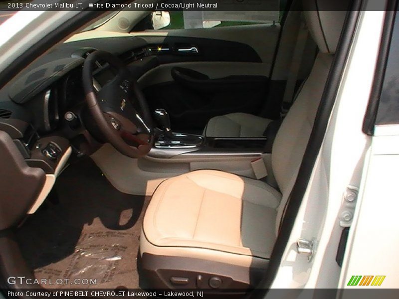White Diamond Tricoat / Cocoa/Light Neutral 2013 Chevrolet Malibu LT
