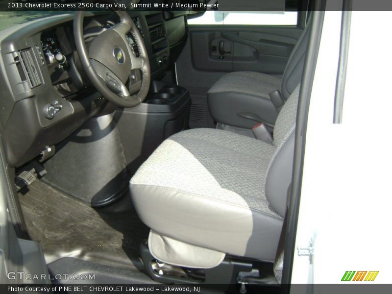 Summit White / Medium Pewter 2013 Chevrolet Express 2500 Cargo Van