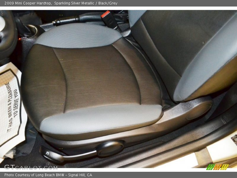 Sparkling Silver Metallic / Black/Grey 2009 Mini Cooper Hardtop