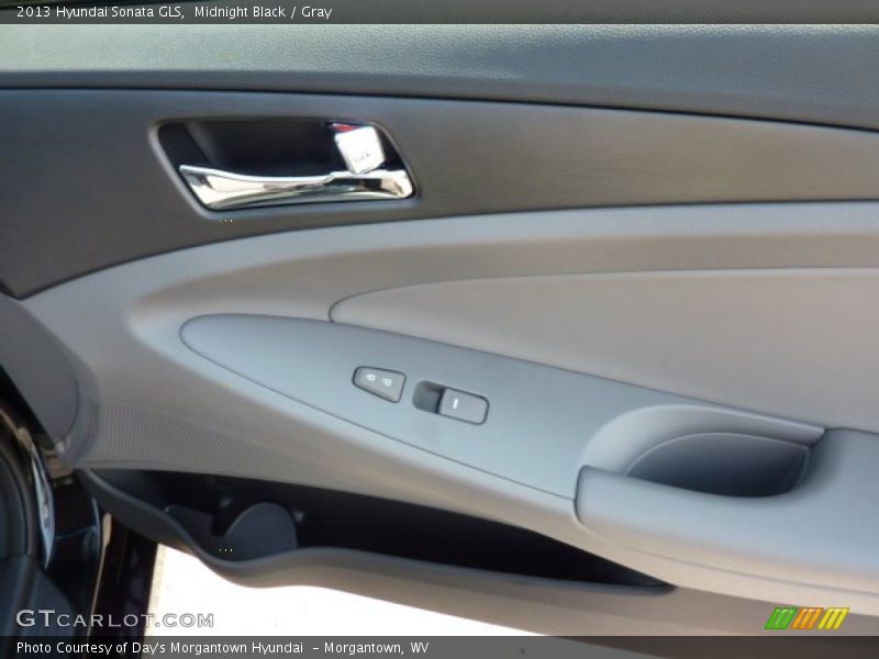 Midnight Black / Gray 2013 Hyundai Sonata GLS
