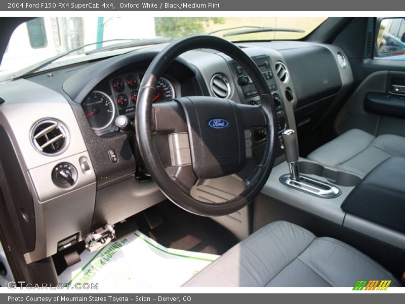 Oxford White / Black/Medium Flint 2004 Ford F150 FX4 SuperCab 4x4