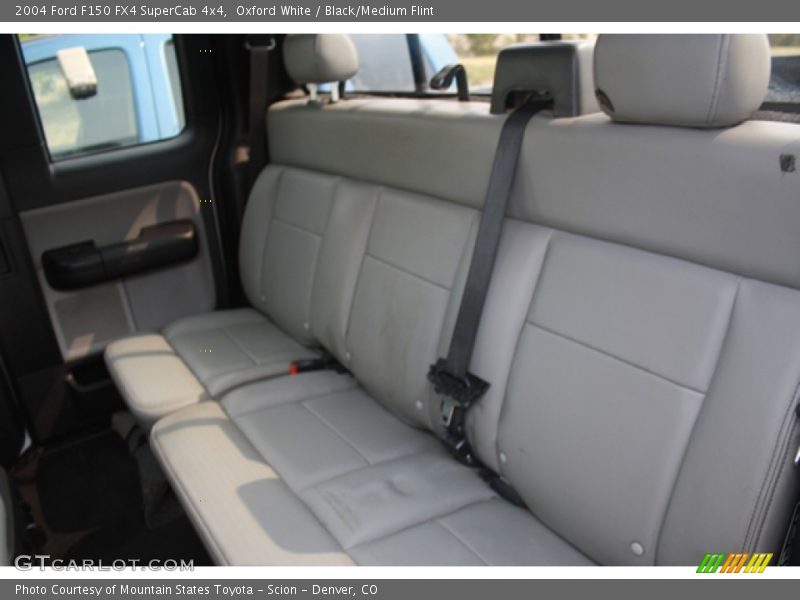 Oxford White / Black/Medium Flint 2004 Ford F150 FX4 SuperCab 4x4