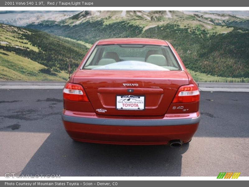 Red / Taupe/Light Taupe 2001 Volvo S40 1.9T