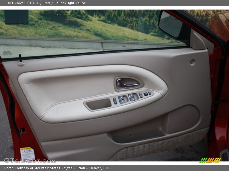 Red / Taupe/Light Taupe 2001 Volvo S40 1.9T