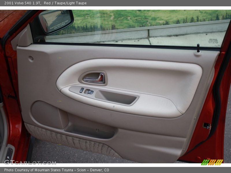 Red / Taupe/Light Taupe 2001 Volvo S40 1.9T