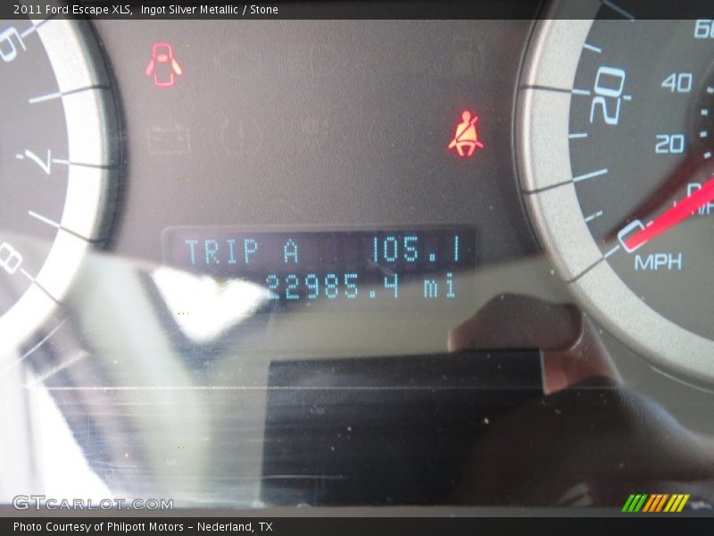 Ingot Silver Metallic / Stone 2011 Ford Escape XLS