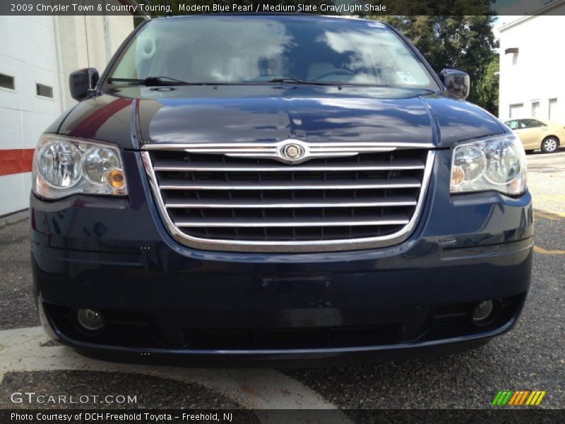 Modern Blue Pearl / Medium Slate Gray/Light Shale 2009 Chrysler Town & Country Touring