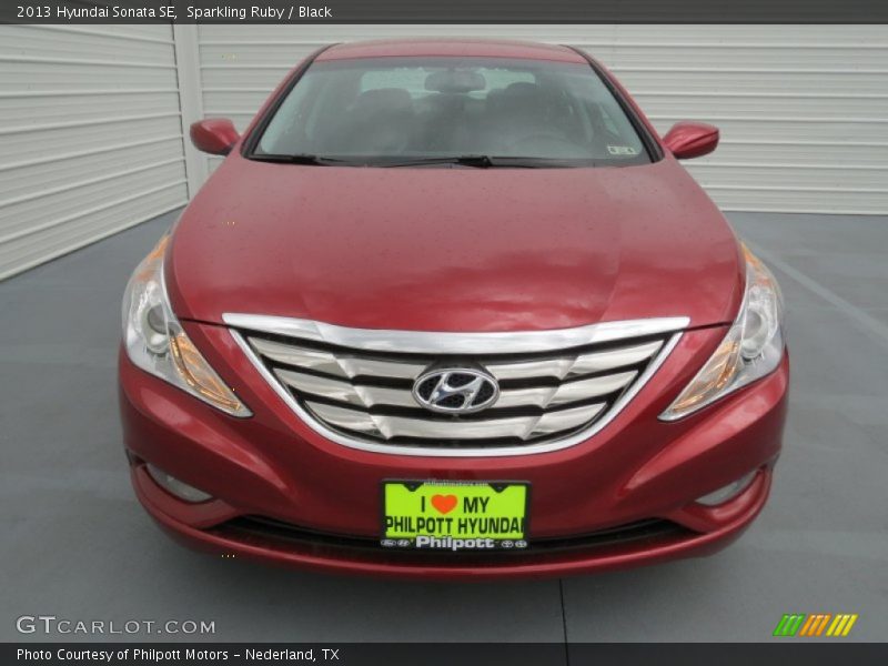 Sparkling Ruby / Black 2013 Hyundai Sonata SE