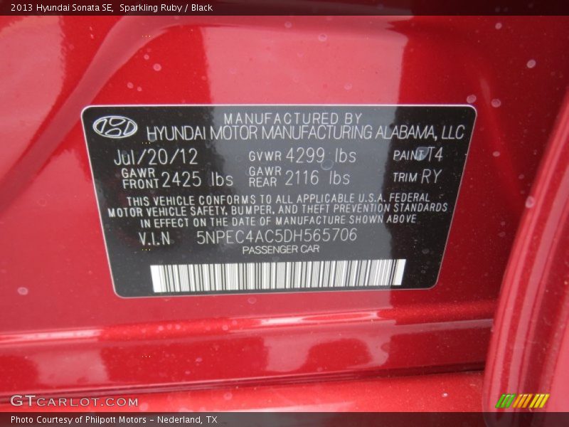 Sparkling Ruby / Black 2013 Hyundai Sonata SE