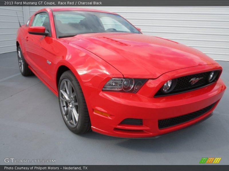 Front 3/4 View of 2013 Mustang GT Coupe
