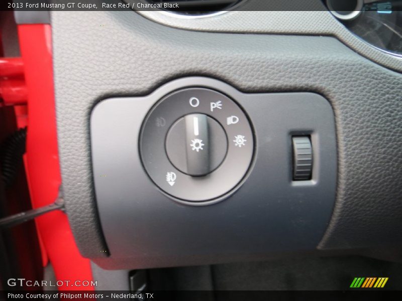Controls of 2013 Mustang GT Coupe