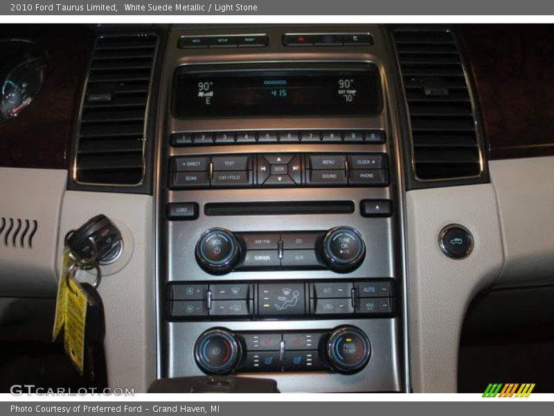 White Suede Metallic / Light Stone 2010 Ford Taurus Limited