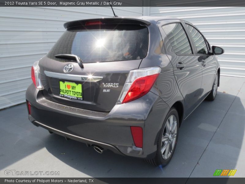 Magnetic Gray Metallic / Dark Gray 2012 Toyota Yaris SE 5 Door