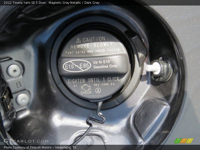 Magnetic Gray Metallic / Dark Gray 2012 Toyota Yaris SE 5 Door