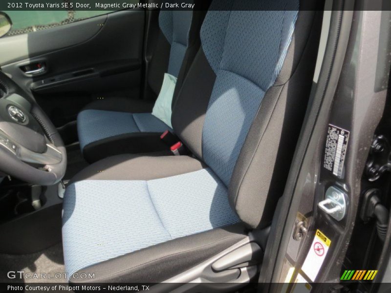 Magnetic Gray Metallic / Dark Gray 2012 Toyota Yaris SE 5 Door