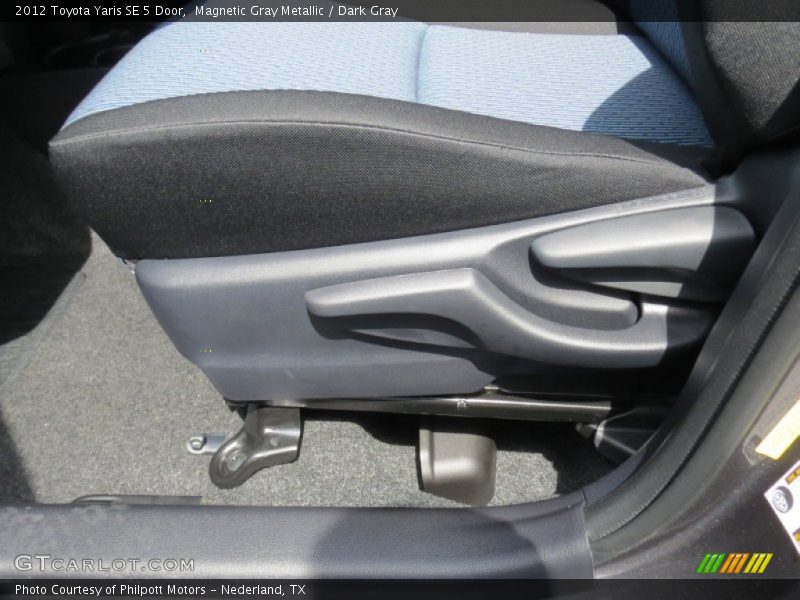 Magnetic Gray Metallic / Dark Gray 2012 Toyota Yaris SE 5 Door