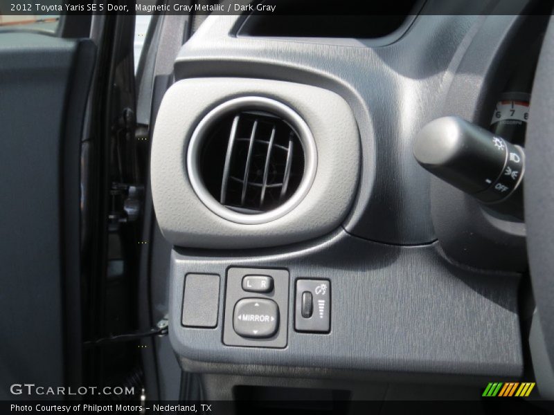 Magnetic Gray Metallic / Dark Gray 2012 Toyota Yaris SE 5 Door