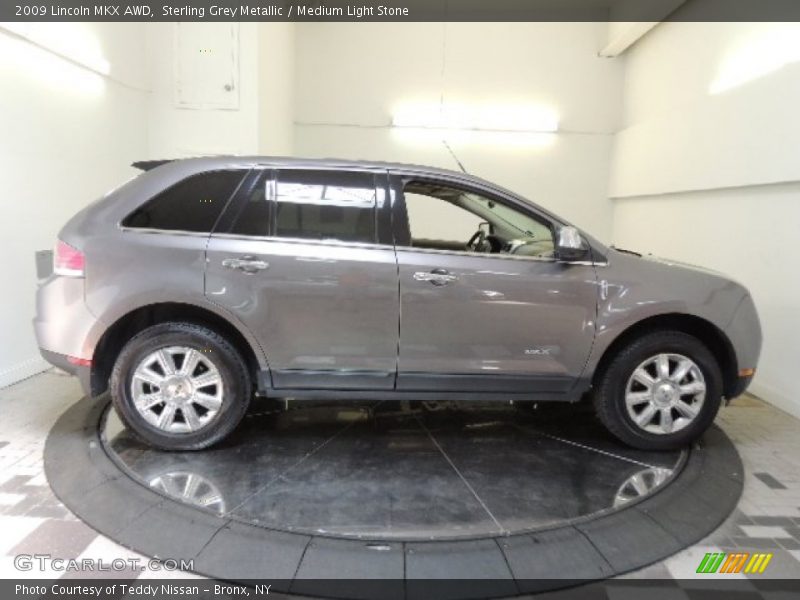Sterling Grey Metallic / Medium Light Stone 2009 Lincoln MKX AWD