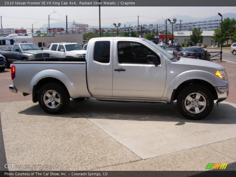 Radiant Silver Metallic / Graphite 2010 Nissan Frontier SE V6 King Cab 4x4