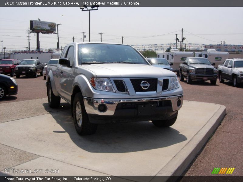 Radiant Silver Metallic / Graphite 2010 Nissan Frontier SE V6 King Cab 4x4