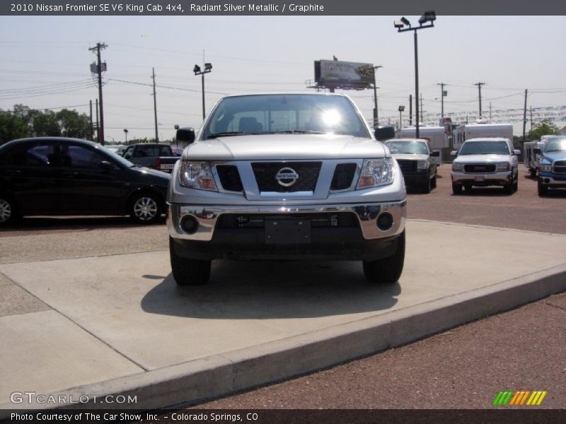 Radiant Silver Metallic / Graphite 2010 Nissan Frontier SE V6 King Cab 4x4