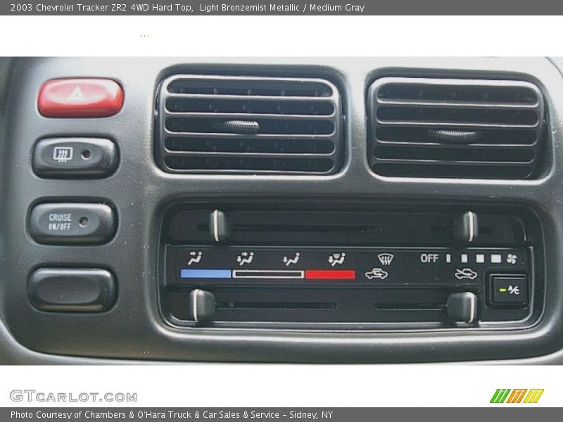 Light Bronzemist Metallic / Medium Gray 2003 Chevrolet Tracker ZR2 4WD Hard Top