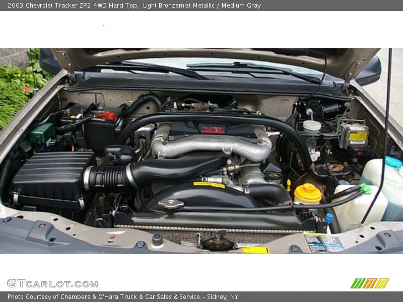 Light Bronzemist Metallic / Medium Gray 2003 Chevrolet Tracker ZR2 4WD Hard Top