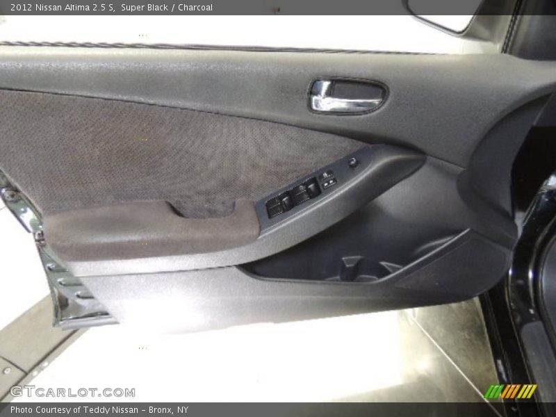 Super Black / Charcoal 2012 Nissan Altima 2.5 S