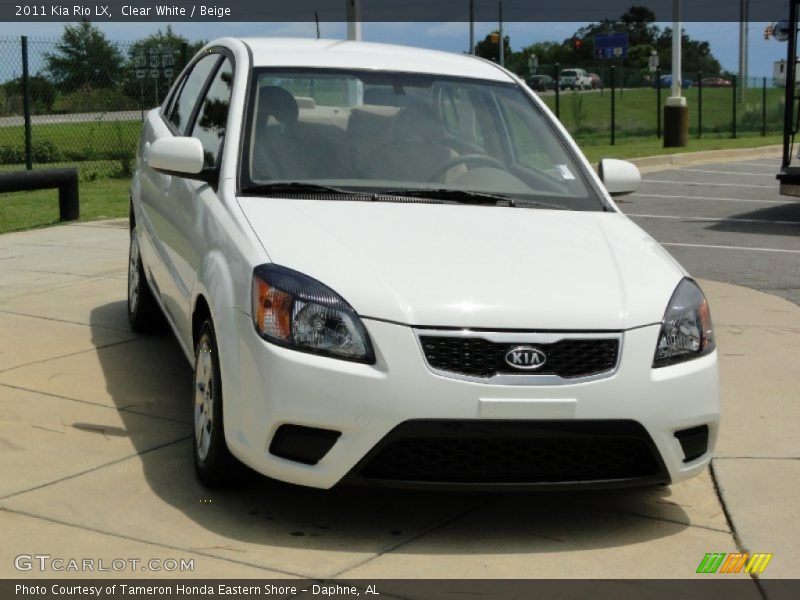 Clear White / Beige 2011 Kia Rio LX