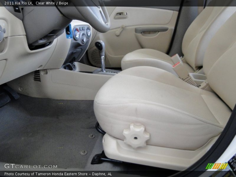 Clear White / Beige 2011 Kia Rio LX