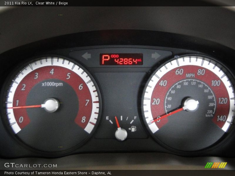 Clear White / Beige 2011 Kia Rio LX