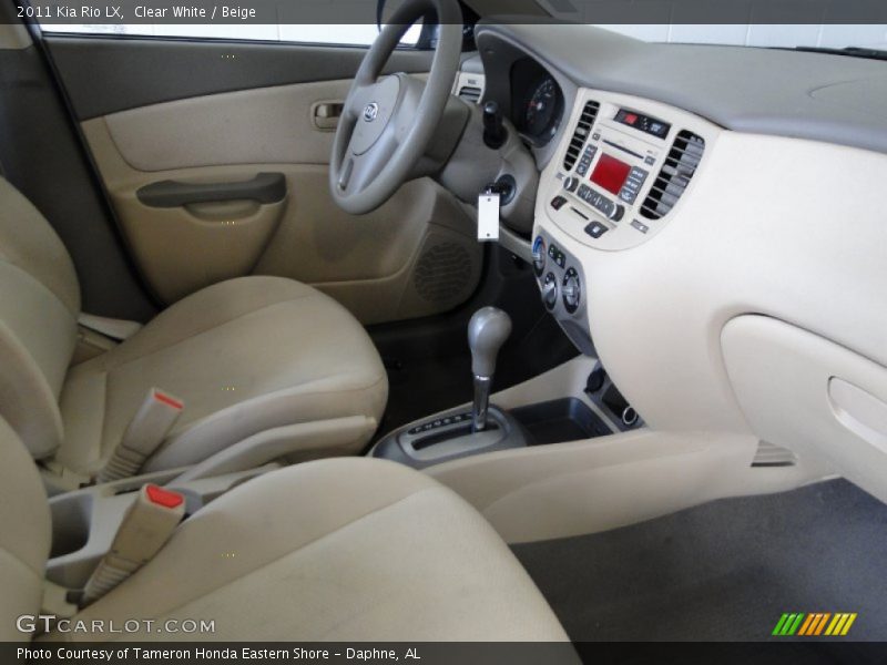 Clear White / Beige 2011 Kia Rio LX
