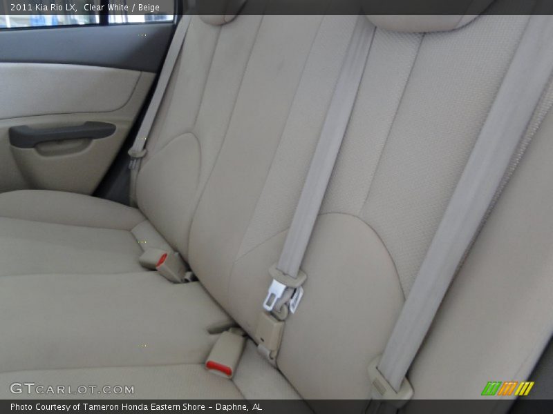 Clear White / Beige 2011 Kia Rio LX