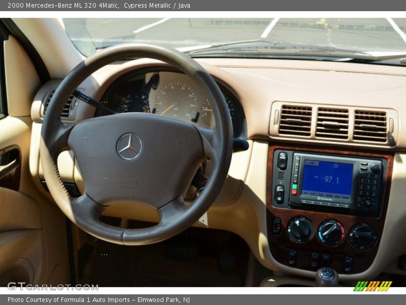 Cypress Metallic / Java 2000 Mercedes-Benz ML 320 4Matic