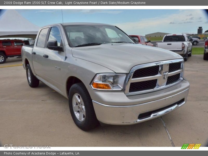 Front 3/4 View of 2009 Ram 1500 SLT Crew Cab