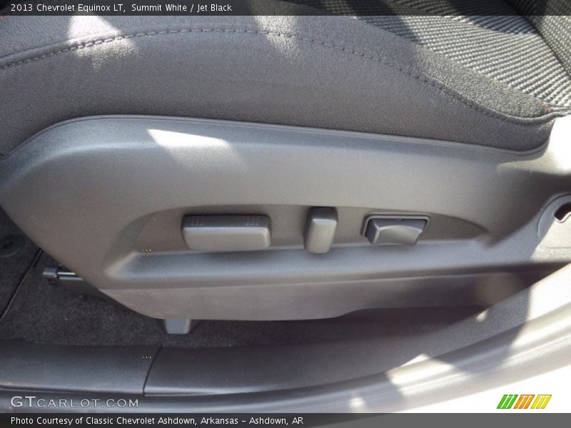 Summit White / Jet Black 2013 Chevrolet Equinox LT