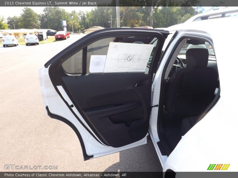 Summit White / Jet Black 2013 Chevrolet Equinox LT