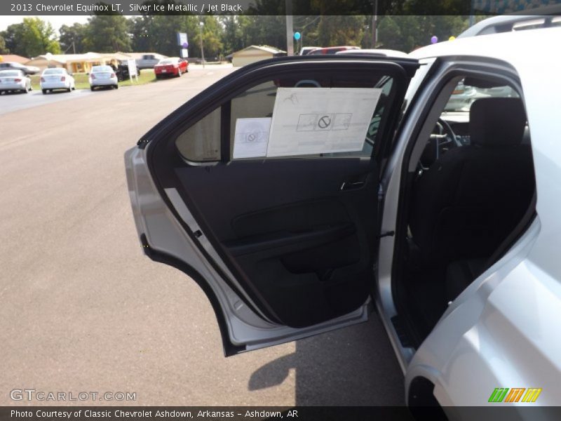 Silver Ice Metallic / Jet Black 2013 Chevrolet Equinox LT