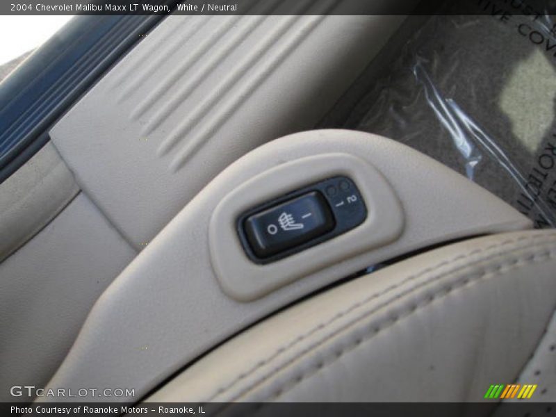 White / Neutral 2004 Chevrolet Malibu Maxx LT Wagon