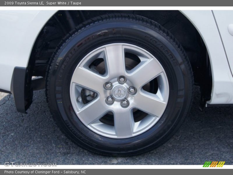 Super White / Taupe 2009 Toyota Sienna LE